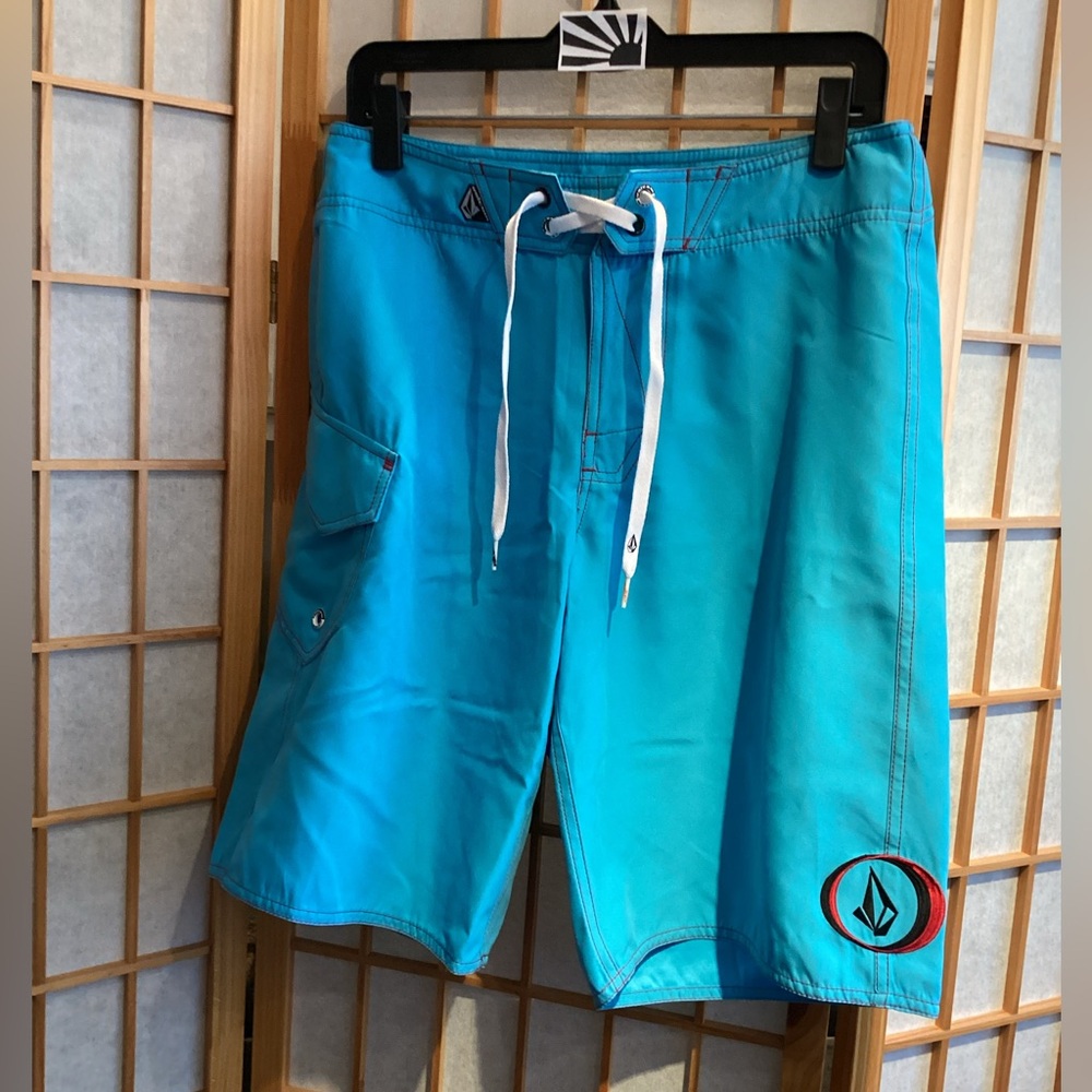 Volcom Maguro Solid Mod Boardshorts A081101 Men's Size 30